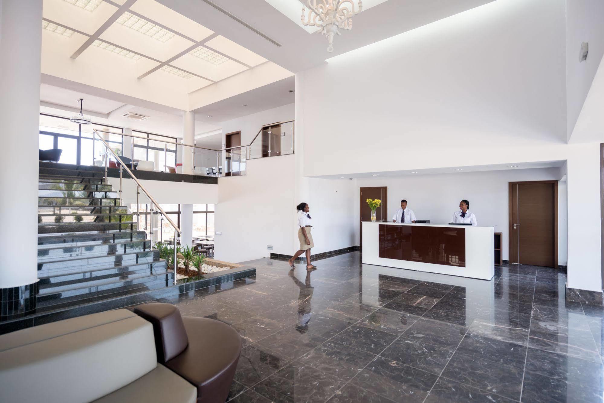 Hotel Vip Executive Tete Extérieur photo